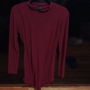Derek Heart Long Sleeve Top in Burgundy